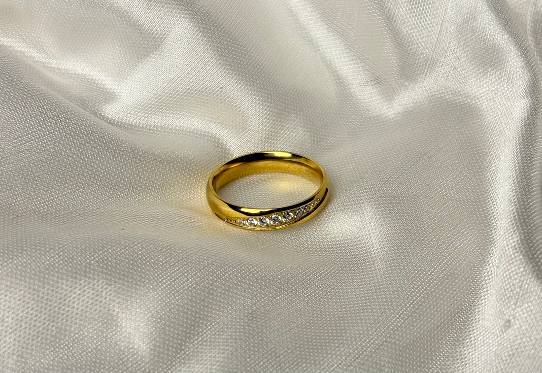 Diamond Studded Band Ring