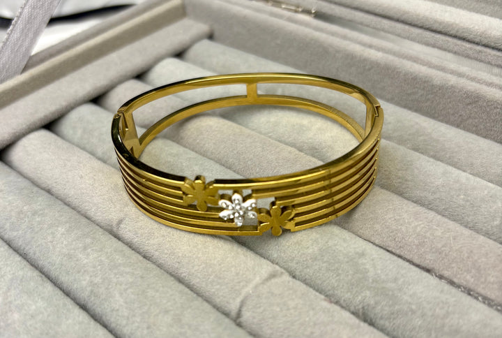 Trinity Flow bracelet