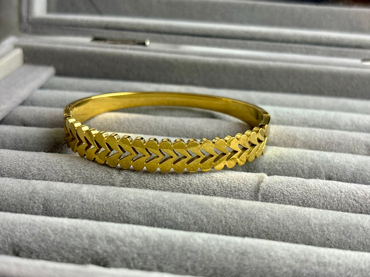 Infinite Leaf Bracelet