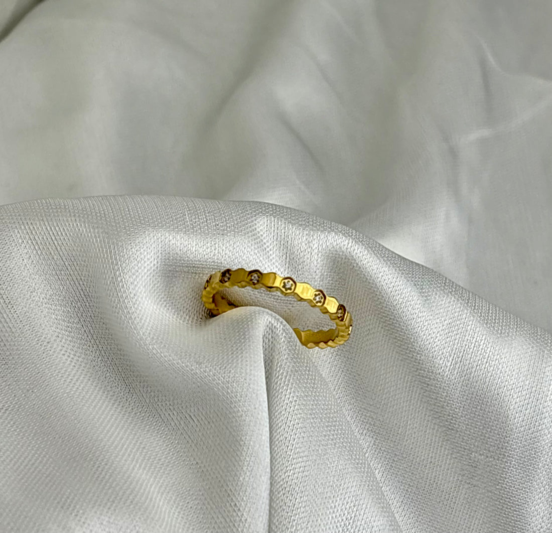 Twinkle Band Ring