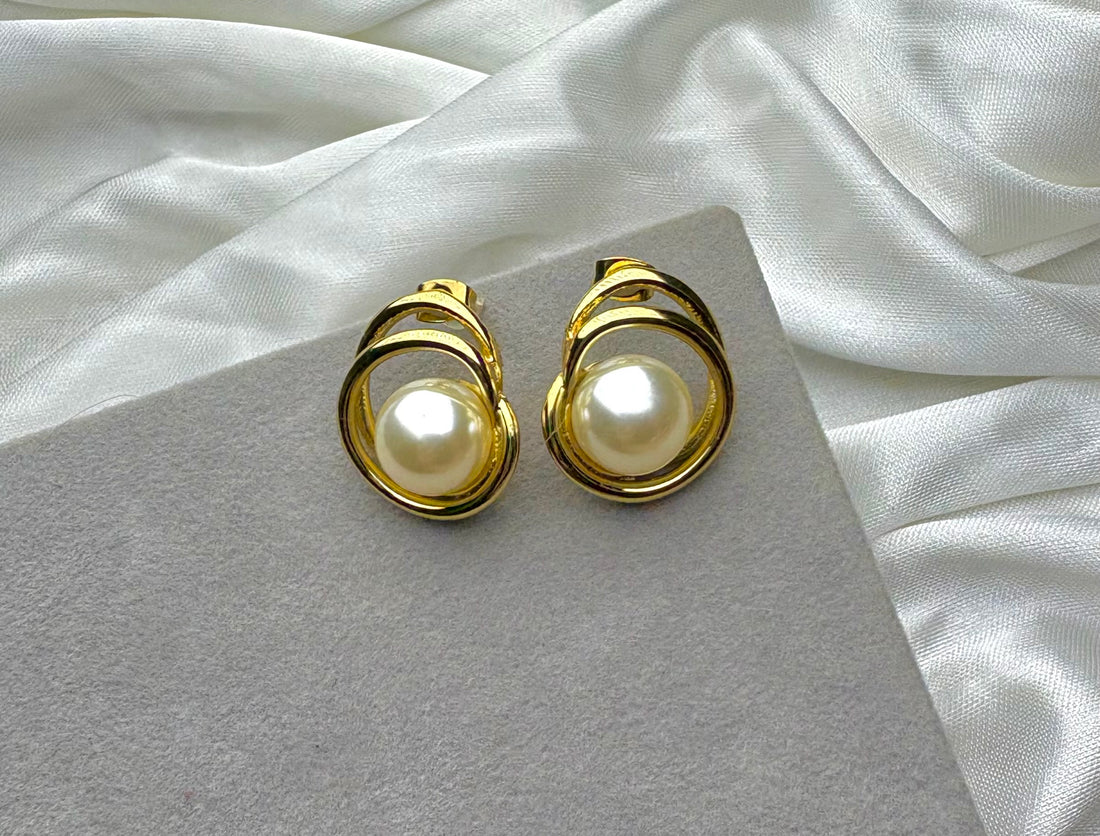 Pearl Stud