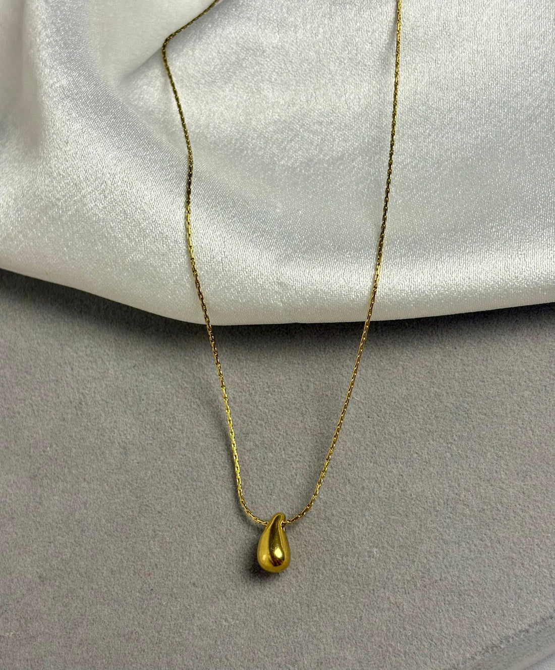 Drop pendant Chain