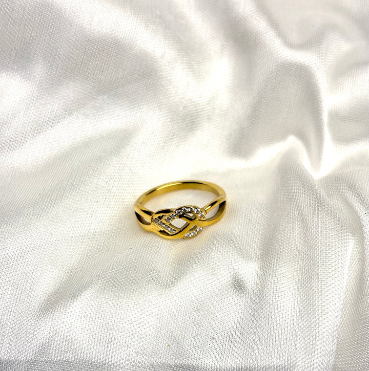 Radiant Knot Ring