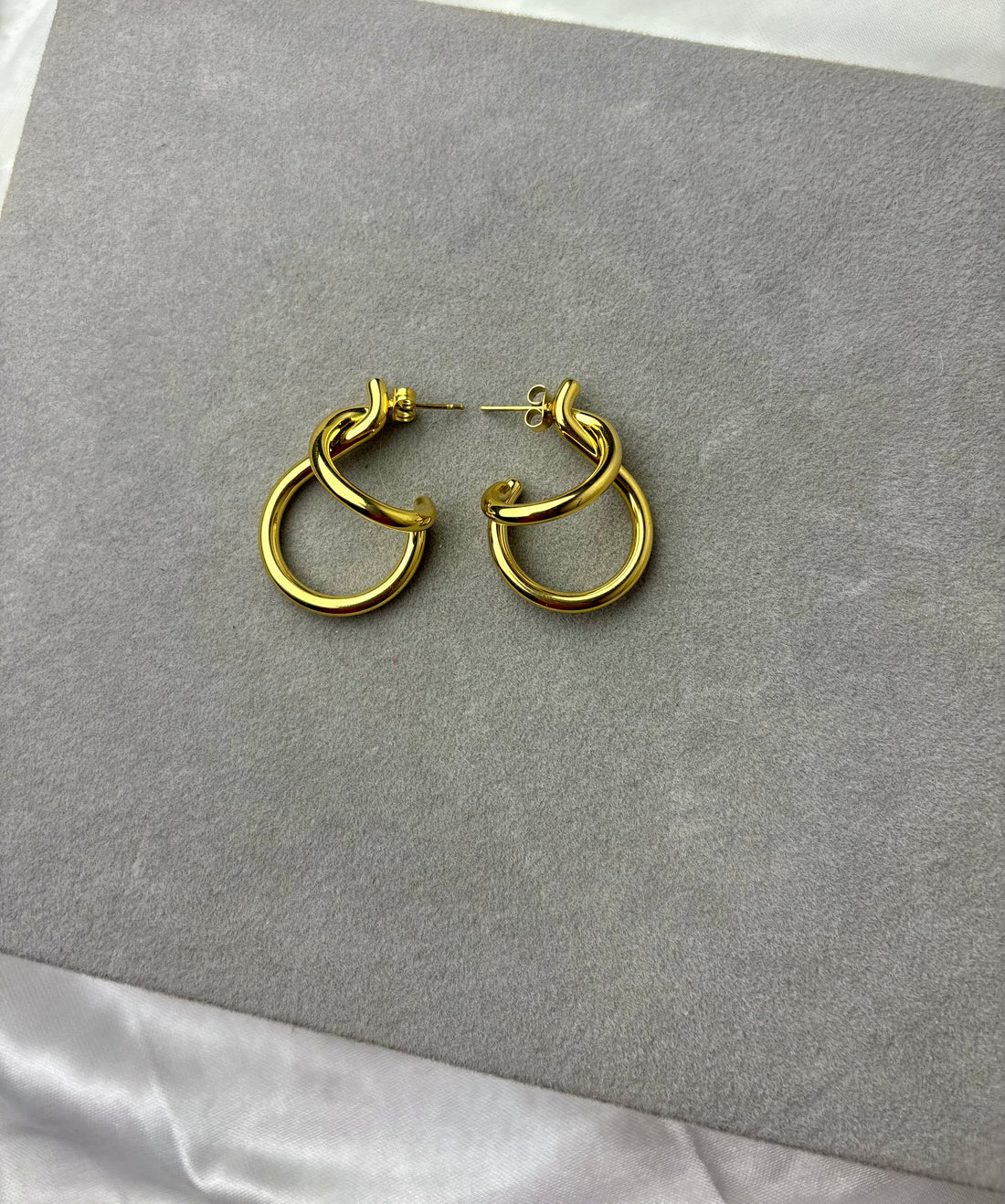 Twin Curve Hoop