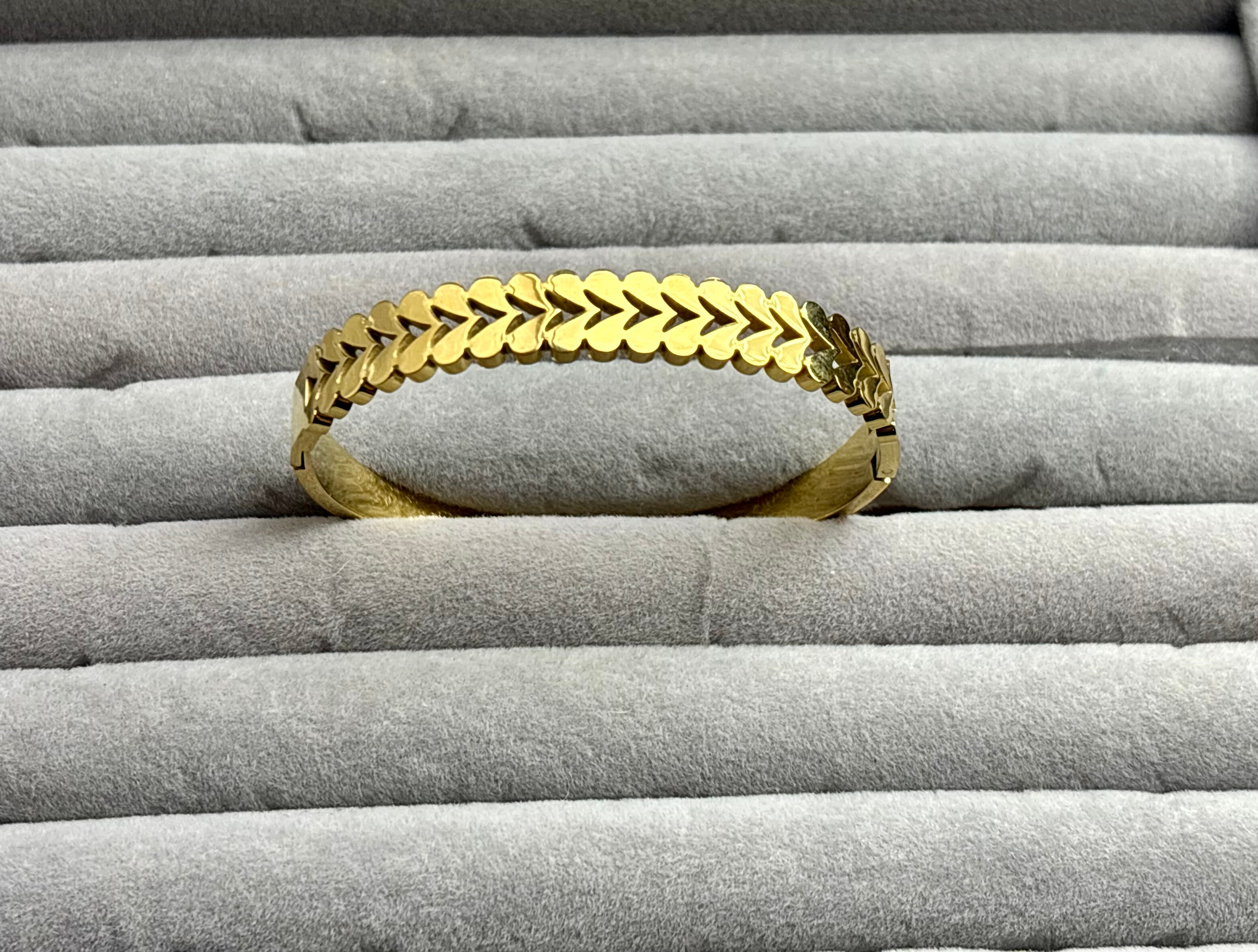 Infinite Leaf Bracelet