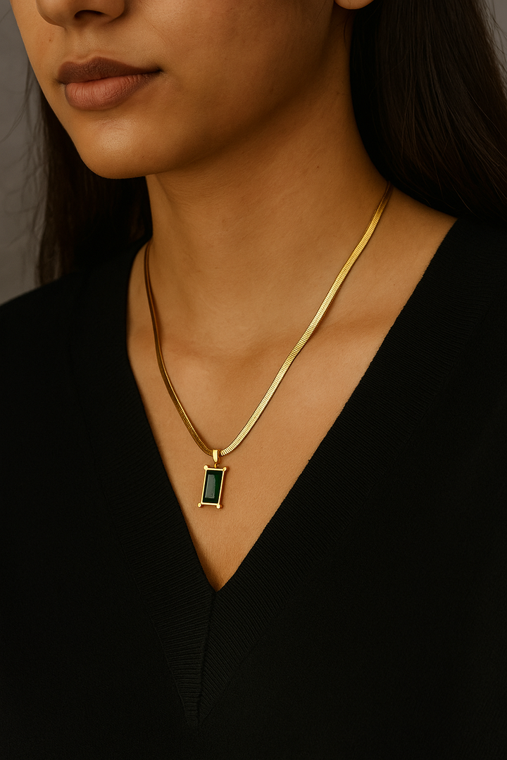 Classic emerald chain