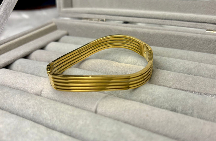 Trinity Flow Bracelet