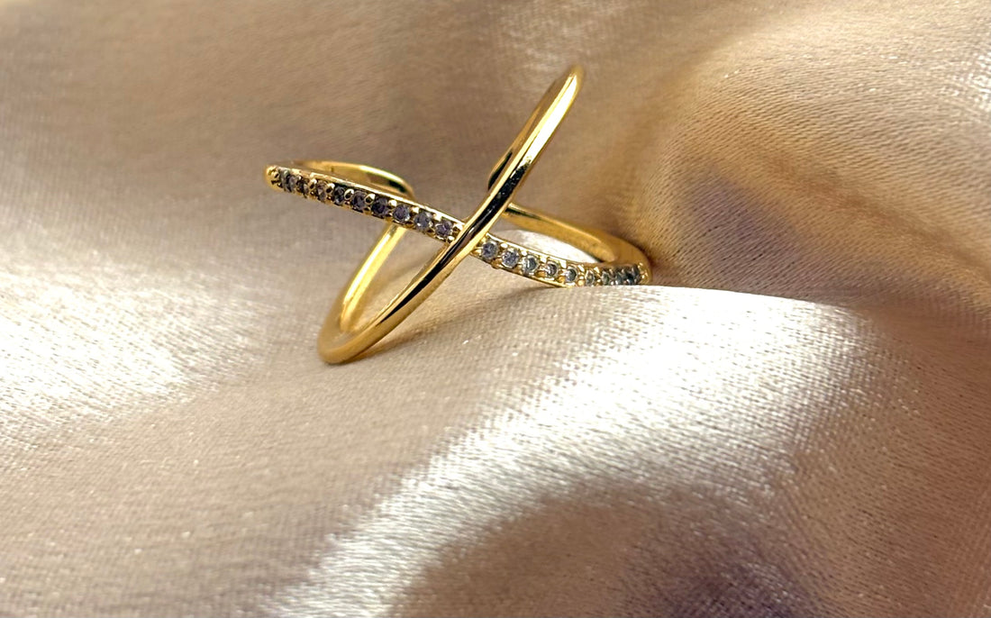 Twinkle Cross Ring