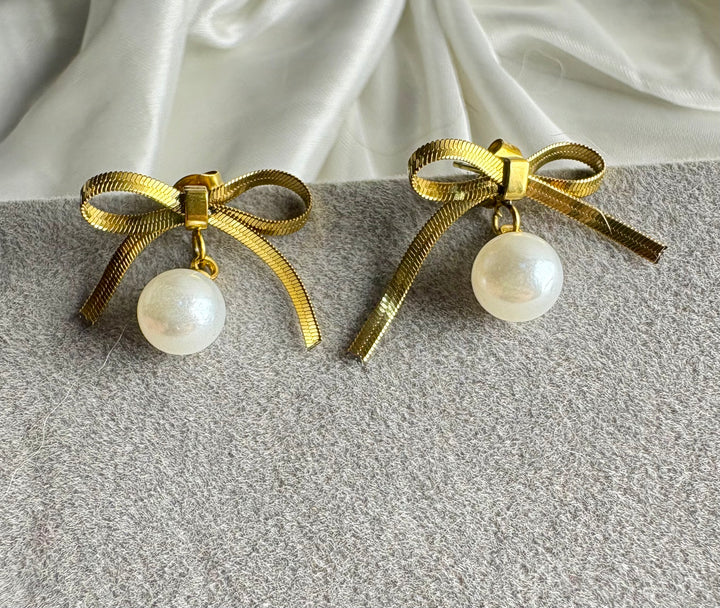 Pearl Bow Studs